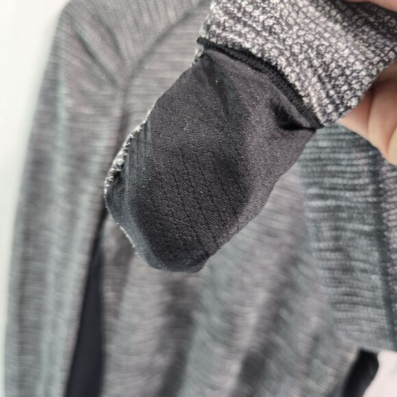 Lululemon Shirt Womens 6 Black Long Sleeve Thumb Holes Mitts Running Crewneck - Picture 10 of 13